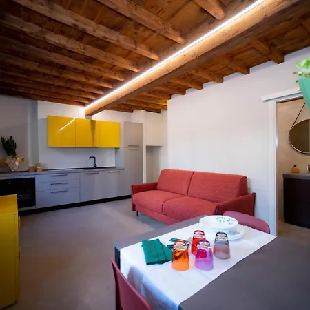 La Toscanella Apartment *